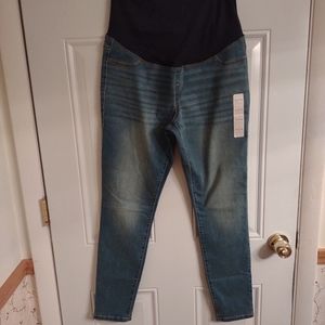 Woman's maternity jeans